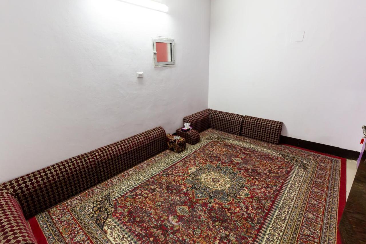 العييري للوحدات السكنية المفروشة الباحة 2 Эль-Баха Экстерьер фото