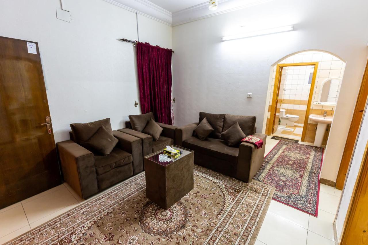 العييري للوحدات السكنية المفروشة الباحة 2 Эль-Баха Экстерьер фото